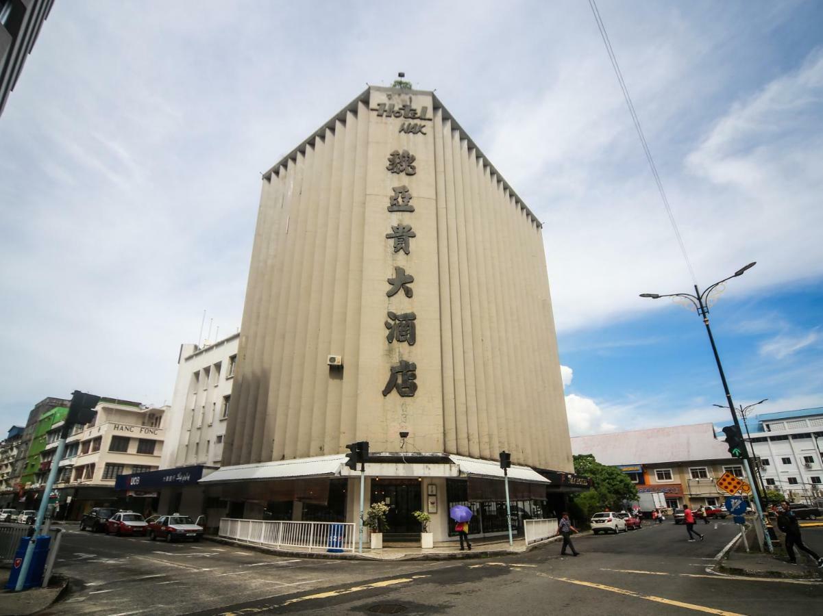 Nak Hotel Sandakan Exterior foto